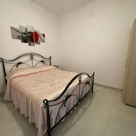 Lu Sole, Lu Mare E Lu Ientu Villa Torre Lapillo Eksteriør bilde